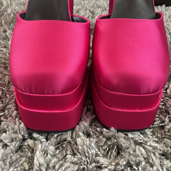 Satin platform heels - Picture 2 of 8